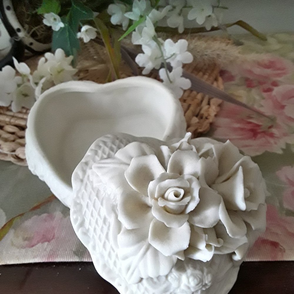 Vintage Heart Shaped Ceramic Bisque Bone Color Heirloom Box with Raised Designs